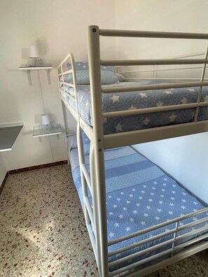 2 bedrooms, bed sheets