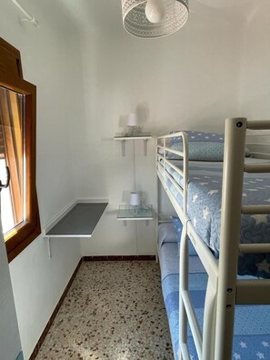 2 bedrooms, bed sheets - Casa Azucena in Tarifa (Tarifa)