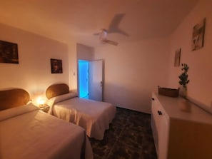 3 bedrooms, internet, bed sheets - Torrenueva Apartment (Torrenueva Costa)