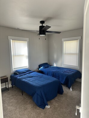 3 室のベッドルーム、WiFi、ベッドシーツ