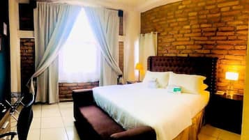 1 bedroom, premium bedding, down duvets, Select Comfort beds