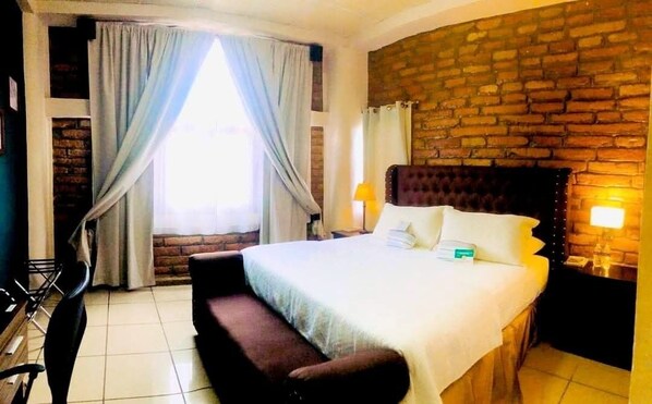 1 dormitori, roba de llit d'alta qualitat i cobrellits