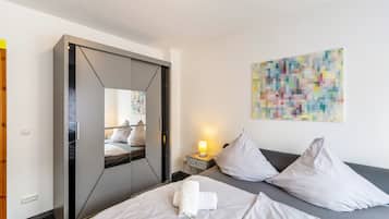 1 bedroom, free WiFi, bed sheets