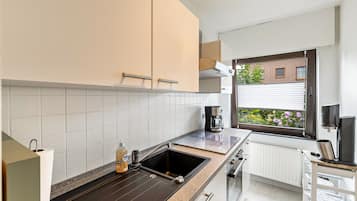 Réfrigérateur, four, plaque de cuisson, lave-vaisselle