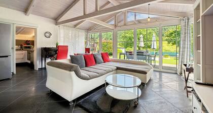 Chalet 'Mini Villa' direkt an der Mosel mit WLAN und Klimaanlage