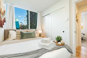 3 soverom, skrivebord, strykejern/-brett og wi-fi (inkludert)