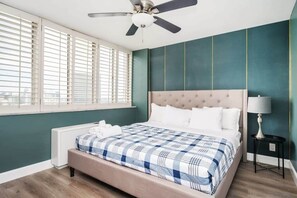 1 habitación, escritorio, tabla de planchar con plancha y wifi 