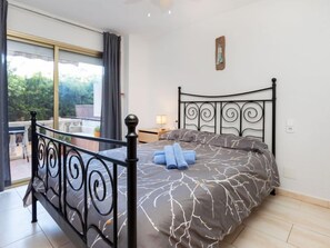 1 Schlafzimmer, Schreibtisch, Bügeleisen/Bügelbrett, WLAN