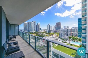 Property grounds - Unwind in Your Amazing City View Apartment (Miami)