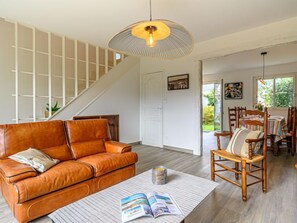 TV - Vacation home Arvor by Interhome (Carnac)