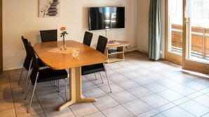 Unclassified image, 4 of 21, button - Wiedersehen by Interhome (Saas-Grund)