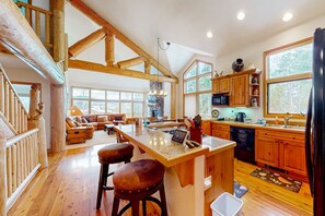 Interior - Enchanting mountain oasis with hot tub, fireplaces, deck, & views (Fraser)