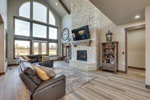TV, fireplace, books - Spacious McCall Home w/ Private Lake Access! (McCall)