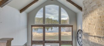 Spacious McCall Home w/ Private Lake Access!