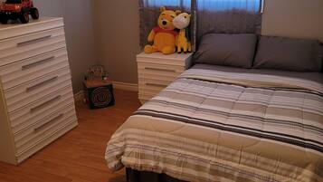 3 bedrooms, in-room safe, iron/ironing board, free WiFi