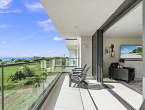 Interior - B-204 Beautiful 1 bedroom condo ocean view (Cupecoy)