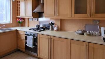 Shared Dormitory, 1 Bedroom, Garden View | Interior