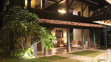 Ngoại thất