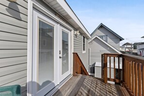 Exterior detail - 232 W Pine Ave (2 beds, 1 Bath) (Wildwood)