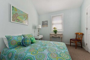 2 bedrooms, iron/ironing board, free WiFi