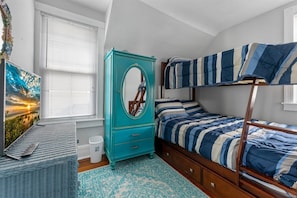 4 habitaciones, tabla de planchar con plancha y wifi gratis