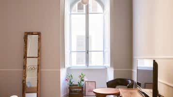 Down duvets, iron/ironing board, free WiFi