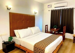 Kamar Deluks | 1 kamar tidur, seprai premium, dan meja kerja
