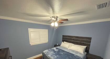 Renovated 3BR Home Near FSU & FAMU • Free Apps