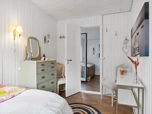 2 bedrooms, Internet
