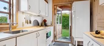 "Marlies" - 300m from the sea by Interhome