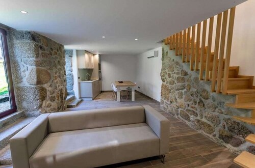 Carvalho Village - No Alojamento o Silencio Mistura-se com a Natureza