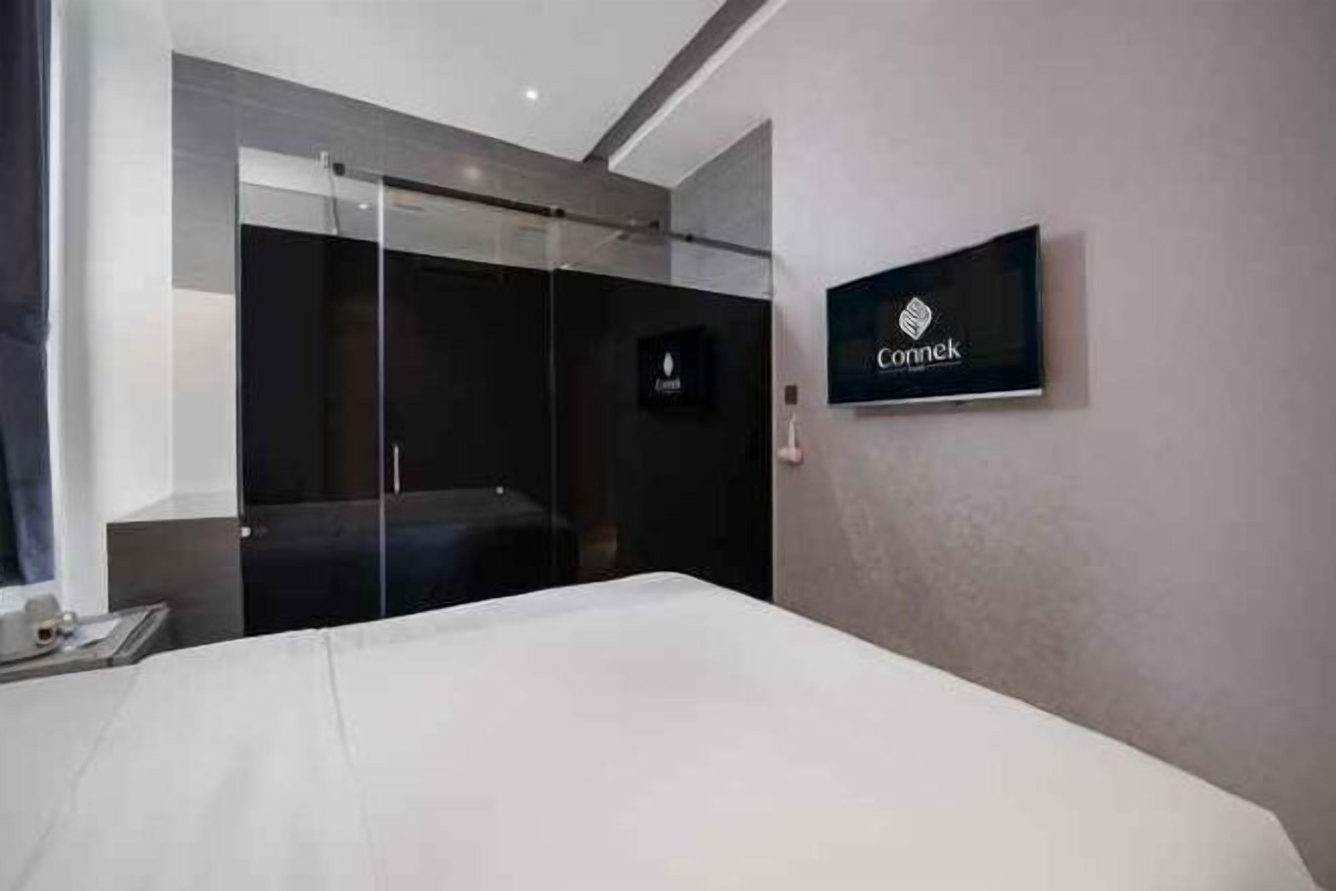 Minibar, in-room safe, blackout curtains, soundproofing