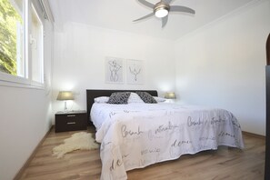 4 slaapkamers, een kluis op de kamer, een strijkplank/strijkijzer