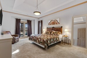 6 soverom, skrivebord, strykejern/-brett og wi-fi (inkludert)