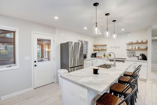 Draper Vacation Home - Families & Friends Welcome