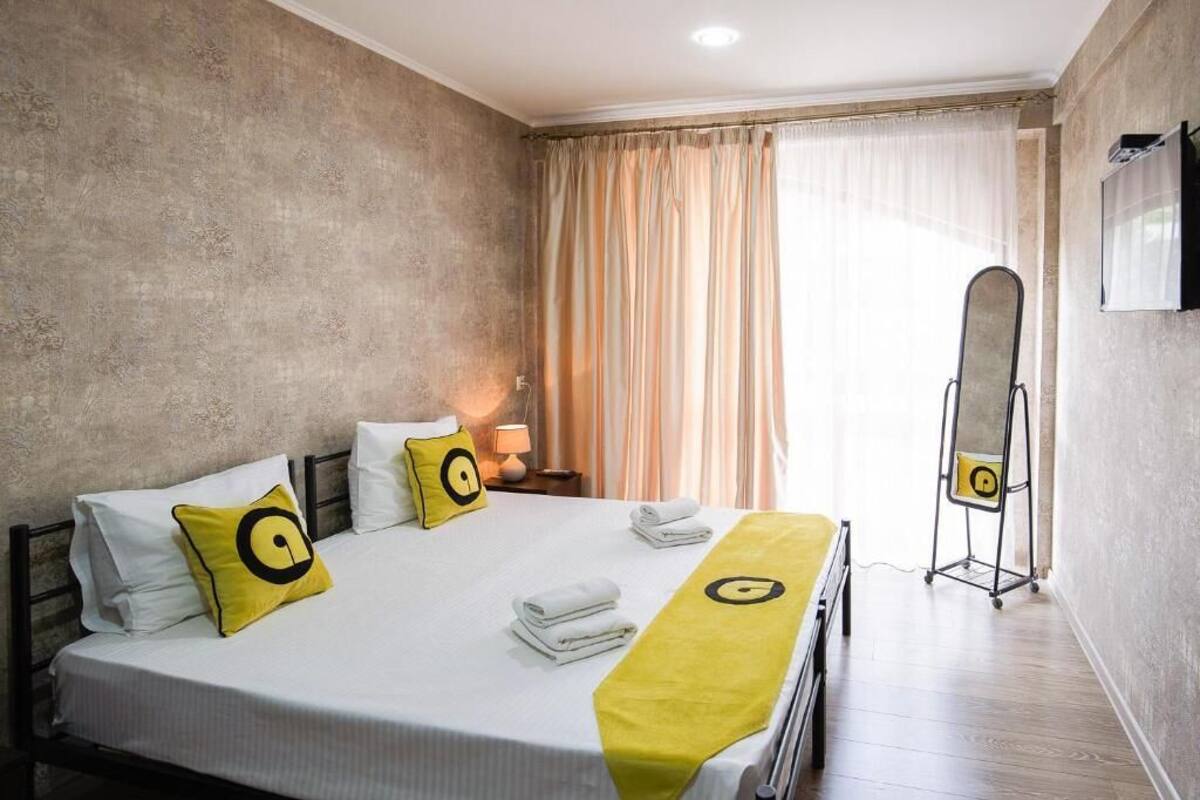 Comfort Studio Suite | Soundproofing, WiFi (free)