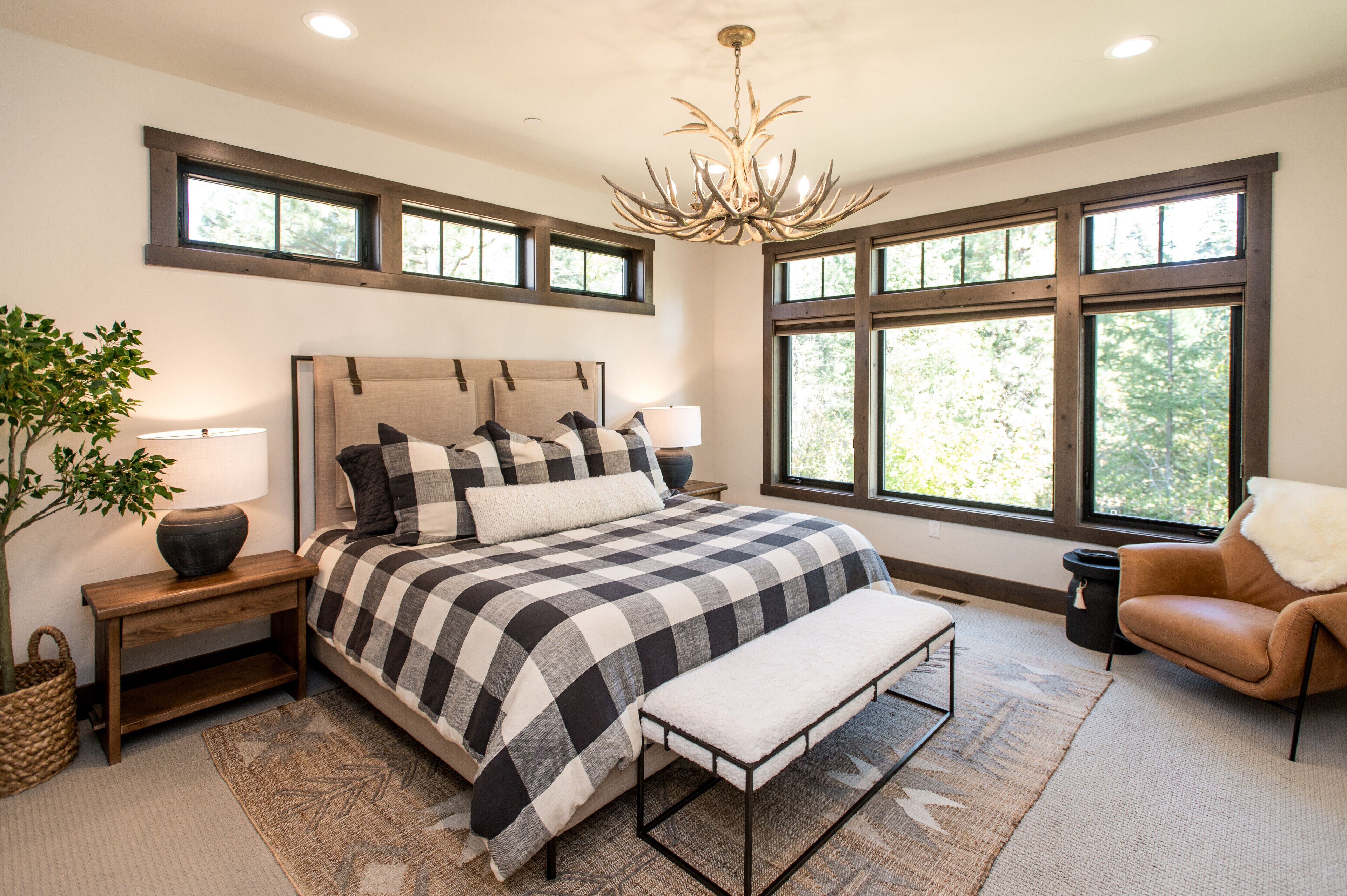 5 habitaciones, escritorio, wifi gratis y ropa de cama 