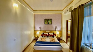 Kamar Double Superior | Brankas, meja kerja, setrika/meja setrika, dan Wi-Fi gratis