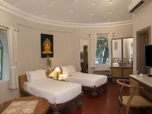 3 bedrooms, bed sheets - 5 Star Facility Ayurvedic Retreat for Ayurvedic Treatments (Palakkad)