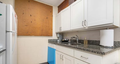 Perfect Entertainment Space near The Shoe