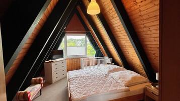 3 habitaciones, cuna de viaje y wifi gratis