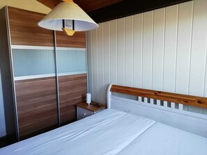 2 bedrooms, iron/ironing board, travel crib, free WiFi - Ebenerdiger Reihenendbungalow mit Eingezäunten Grundstück in Fedderwardersiel (Butjadingen)