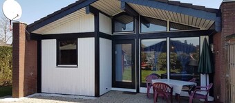 Ebenerdiger Reihenendbungalow mit Eingezäunten Grundstück in Fedderwardersiel