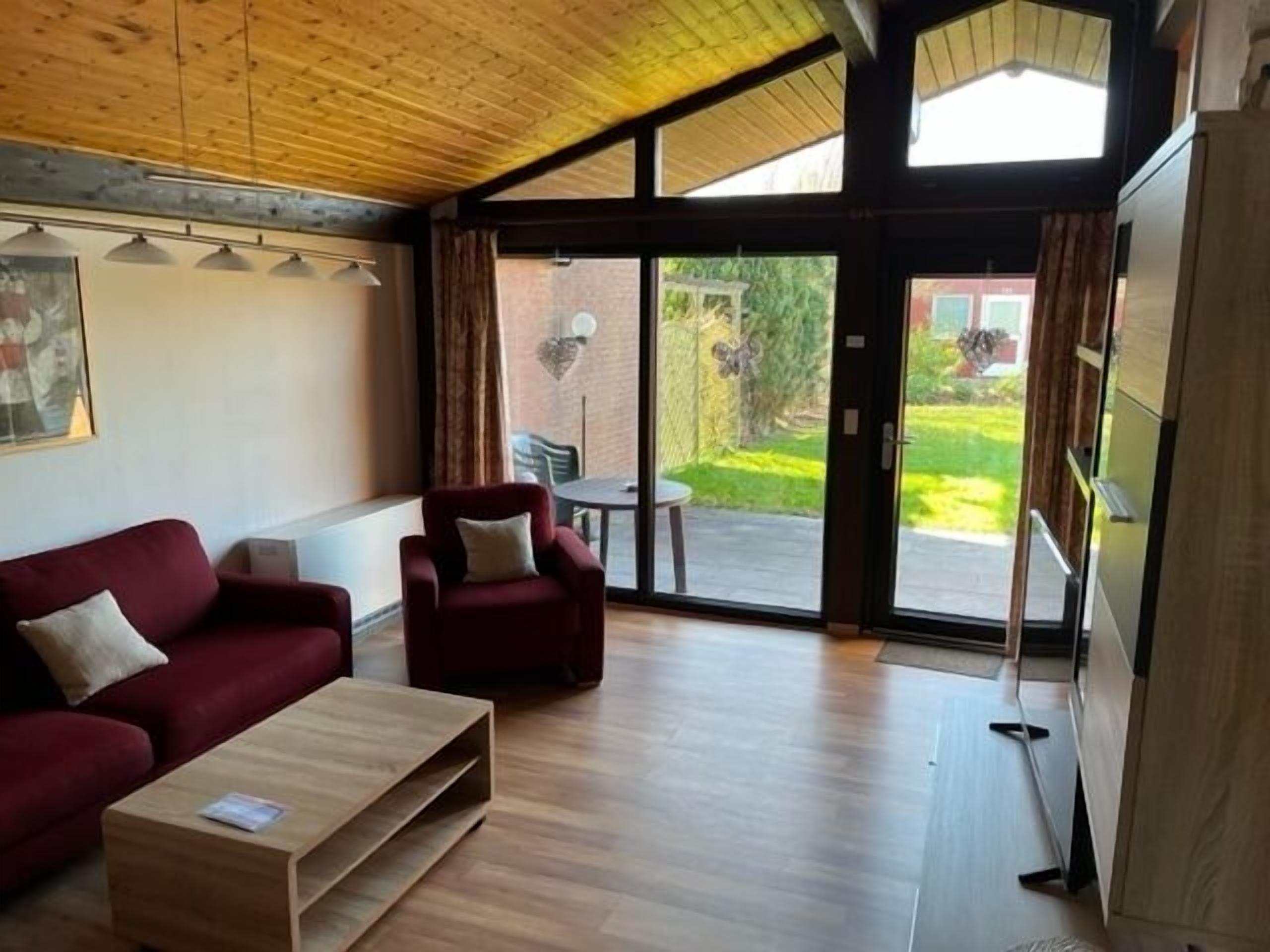 Fernseher, Stereoanlage