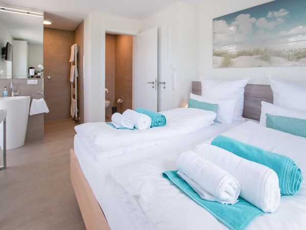 3 bedrooms, iron/ironing board, travel cot, free WiFi