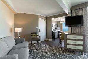 TV - Accessible Comfort with Ocean Views 6th Floor (Myrtle Beach)