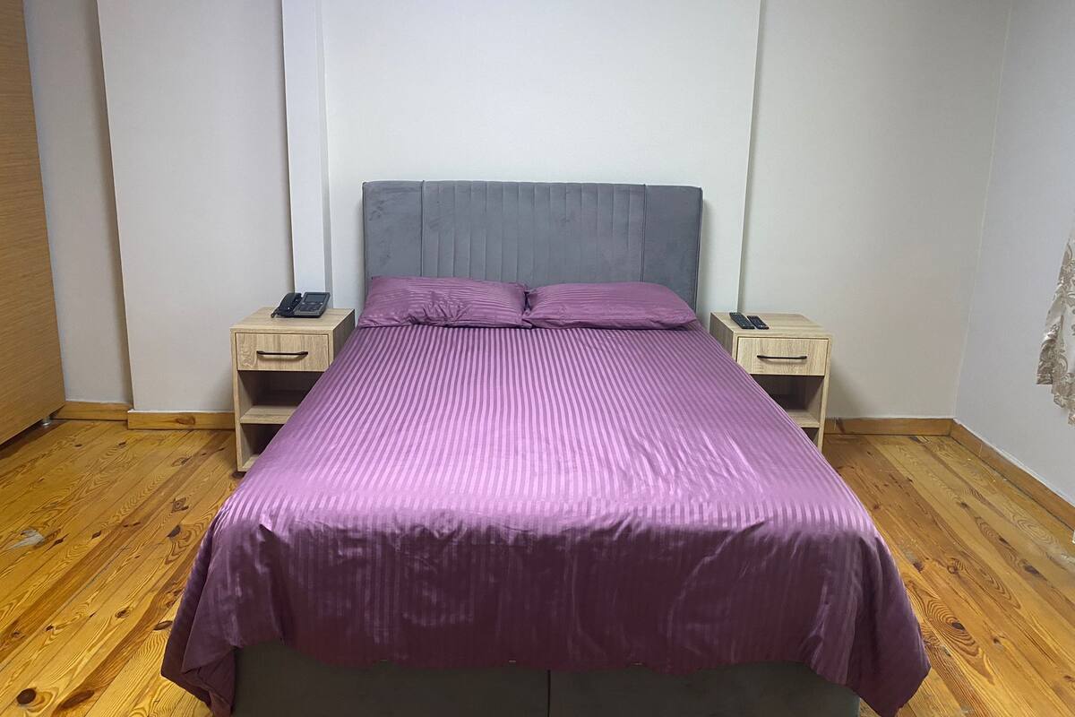 Desk, laptop workspace, free WiFi, bed sheets
