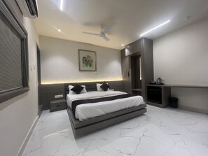 Room - Hotel Ankur (Diu)
