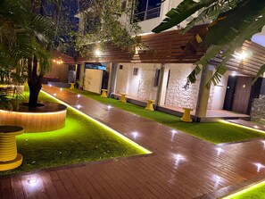 Property grounds - Sky Taj Villa 5 BHK (Igatpuri)