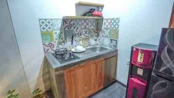 Deluxe Villa, 1 Bedroom, Private Pool, Pool View | Private kitchen | Full-sized fridge, stovetop, cookware/dishes/utensils, kitchen islands